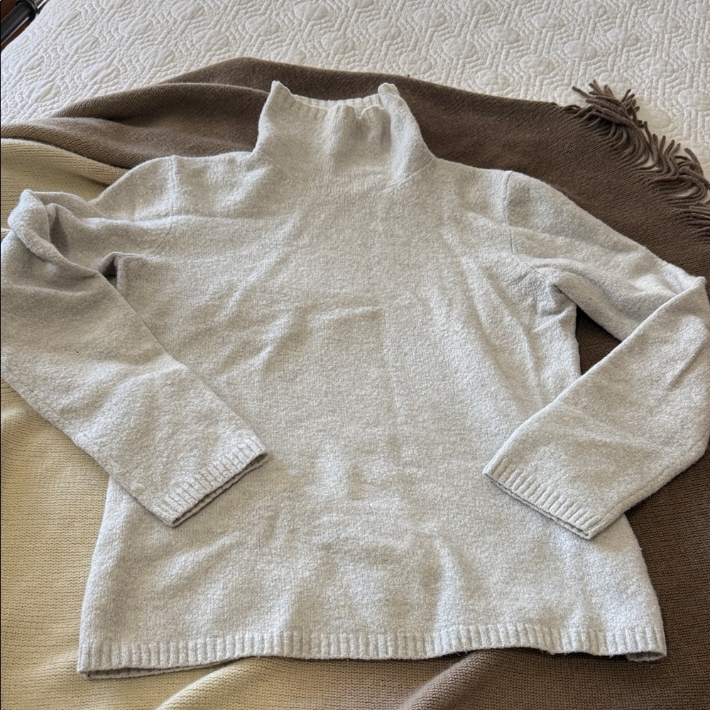 Cozy Gray Women's Sweater